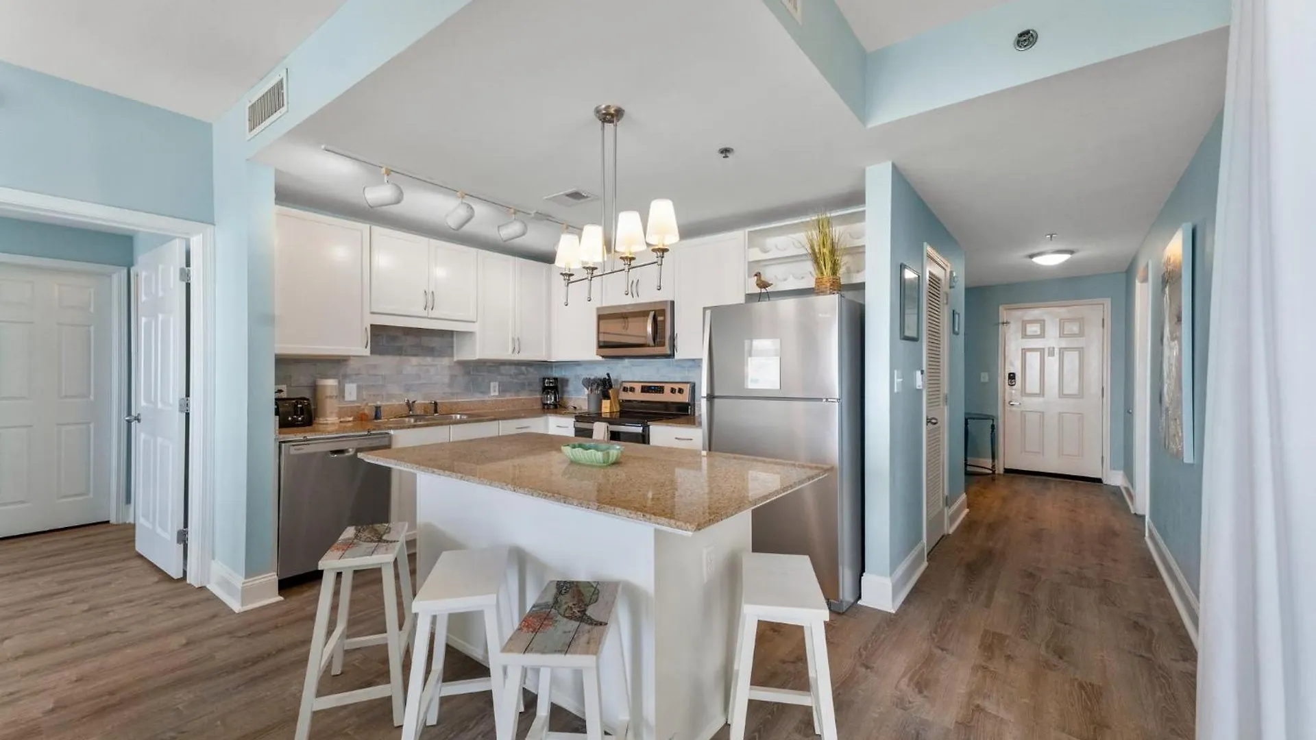 Laketown Wharf 1301 Panama City Beach Daire