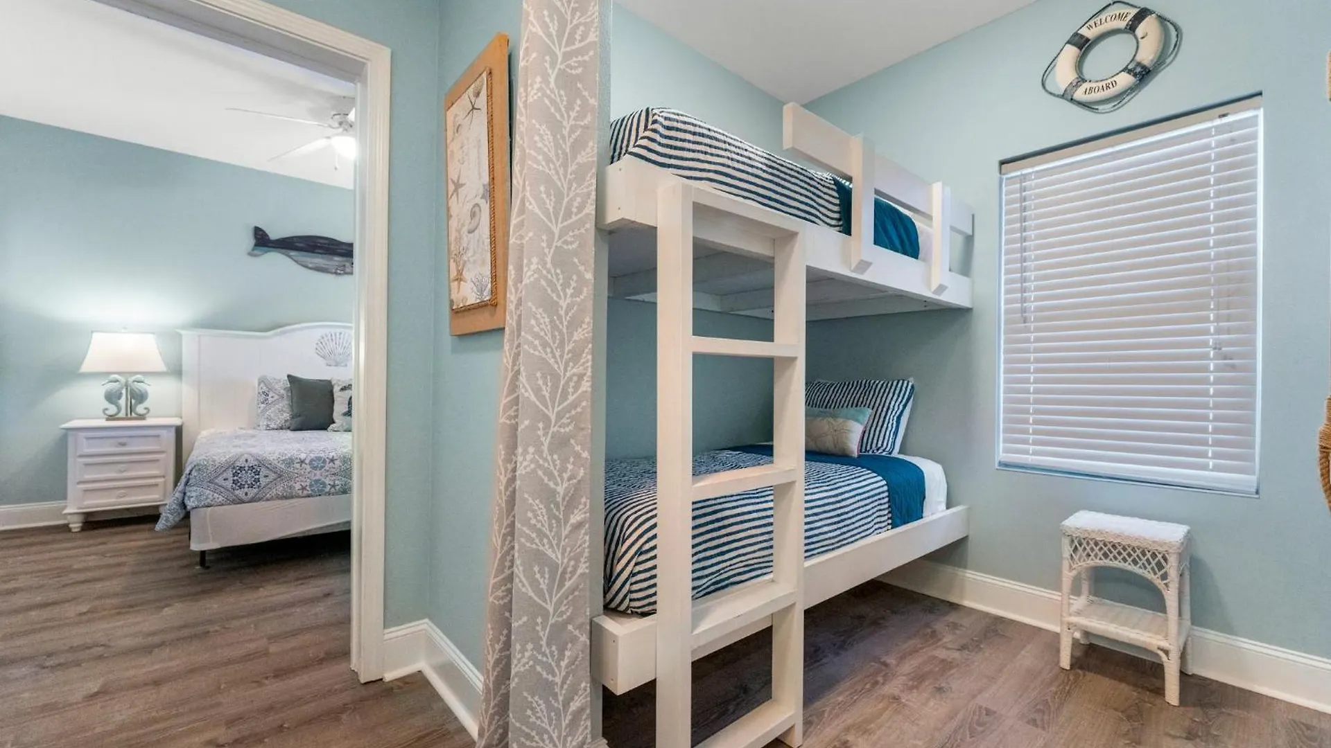 Laketown Wharf 1301 Panama City Beach Daire
