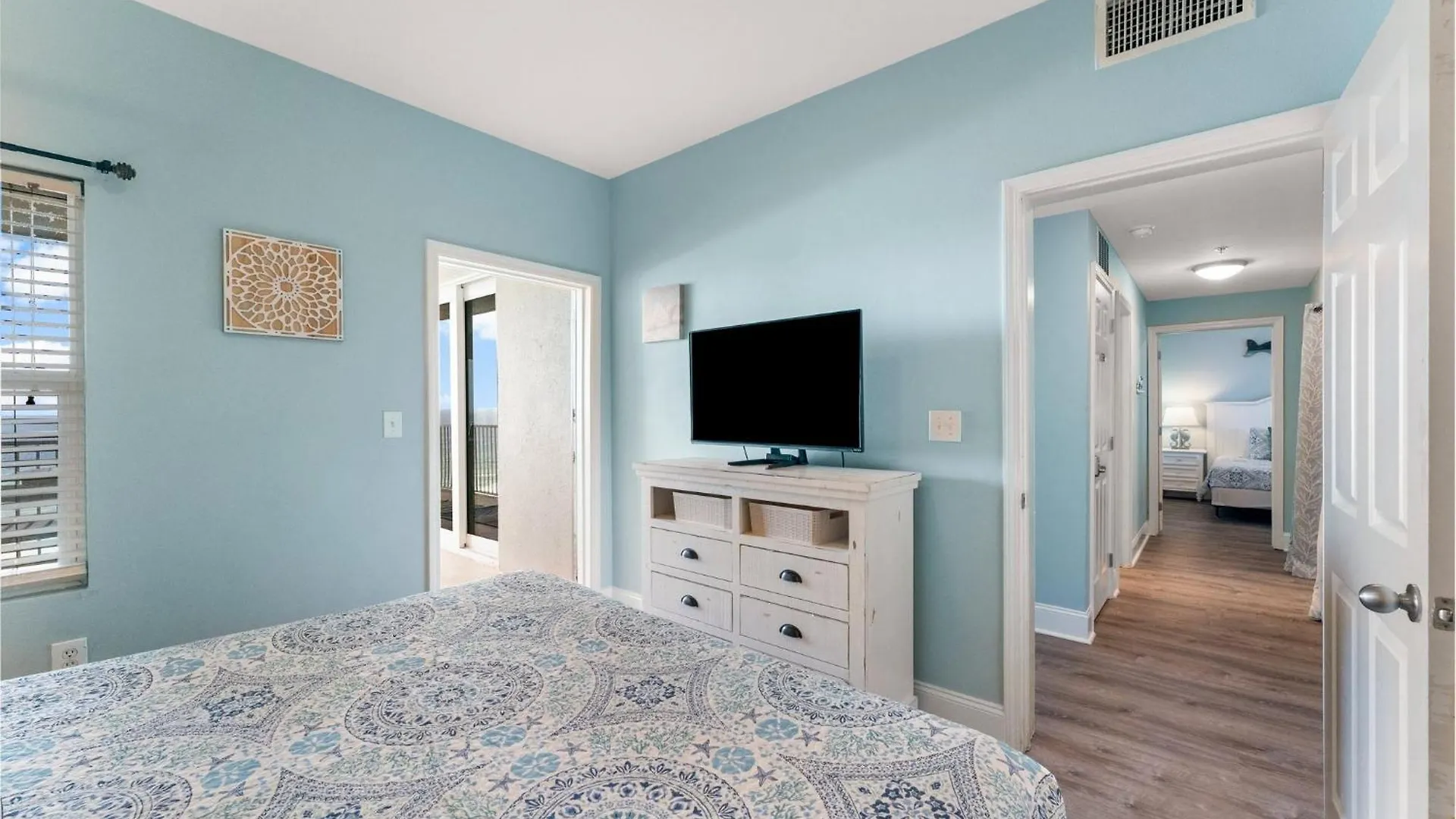 Laketown Wharf 1301 Panama City Beach Apartment